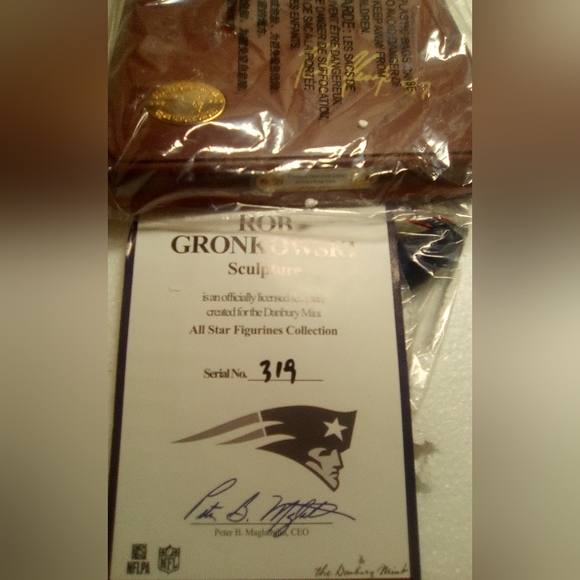 Gronk limited edition#319 Danbury mint sculpture - Picture 1 of 4